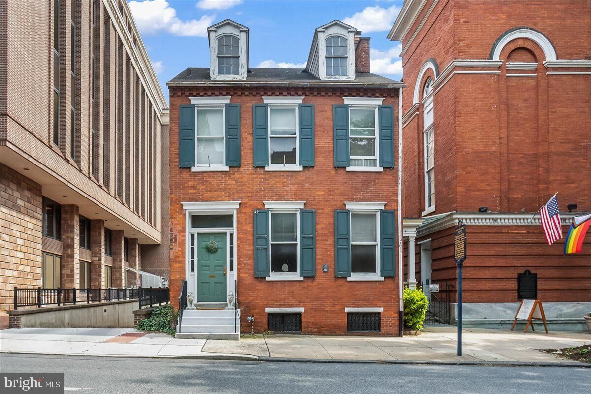 Property Photo: 44 E Orange Street PA 17602