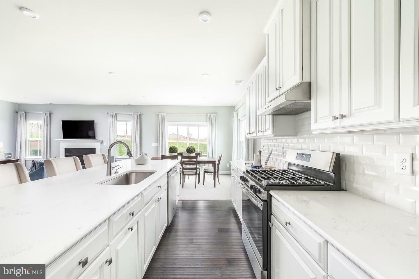 Property Photo: 1606 Caracas Boulevard WV 25403