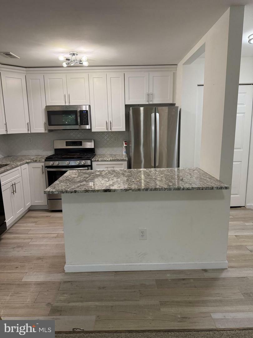Property Photo: 1208 Diamond Drive PA 18940