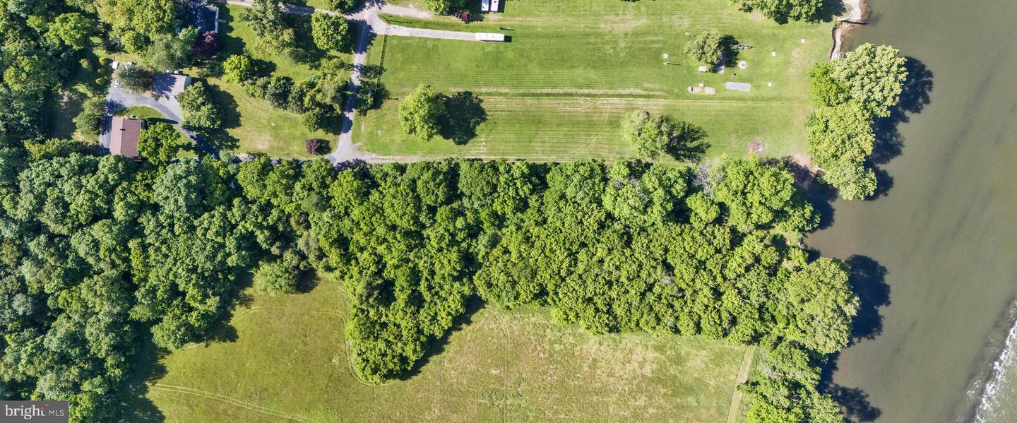 Property Photo: 804 Farms River Road VA 22630