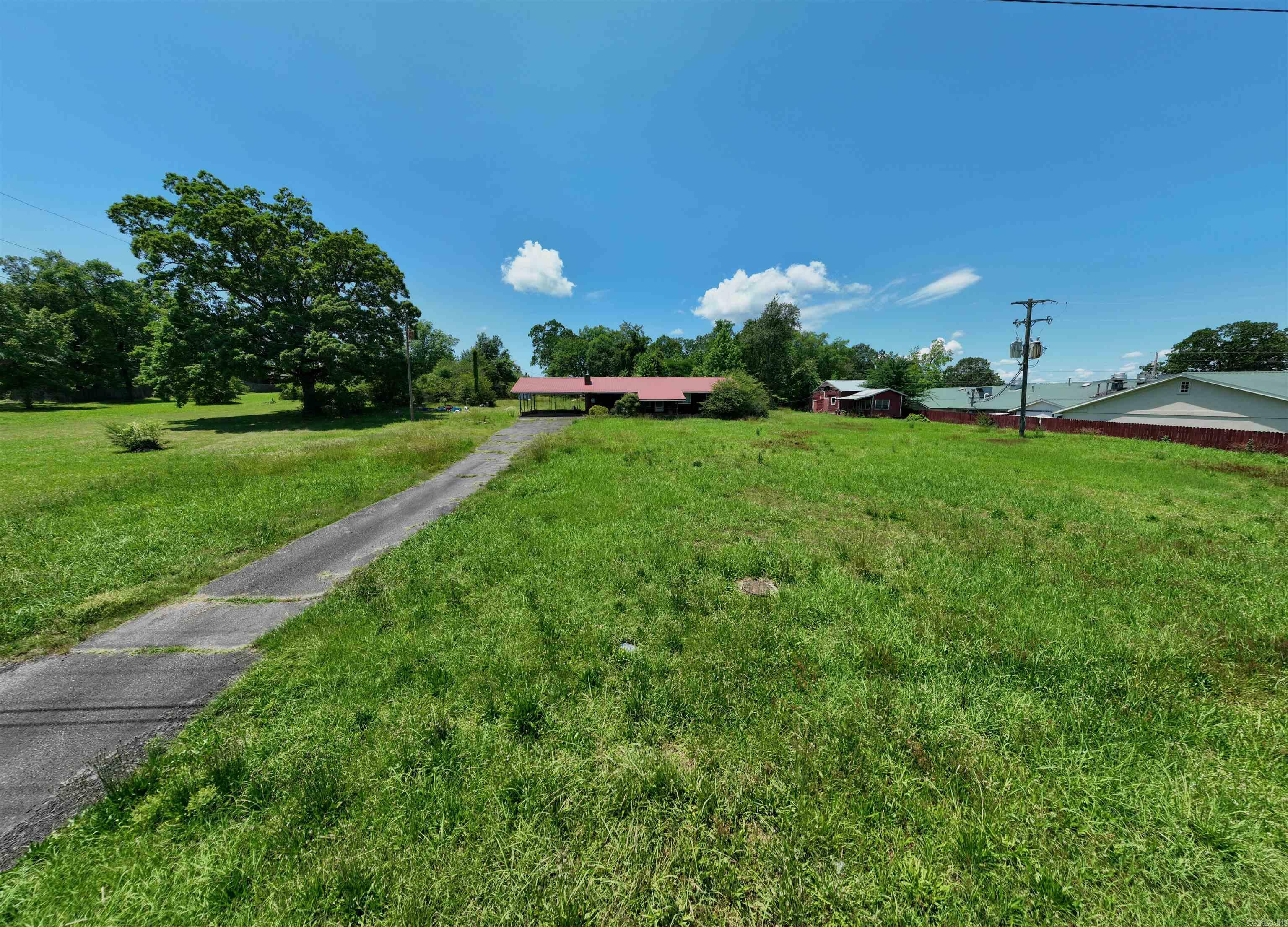Property Photo: 1518 S Highway 65 AR 72031