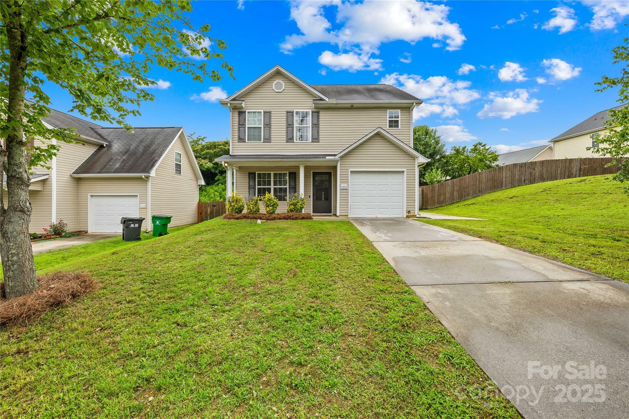 Property Photo:  1023 Valley Ridge Road  NC 28214 