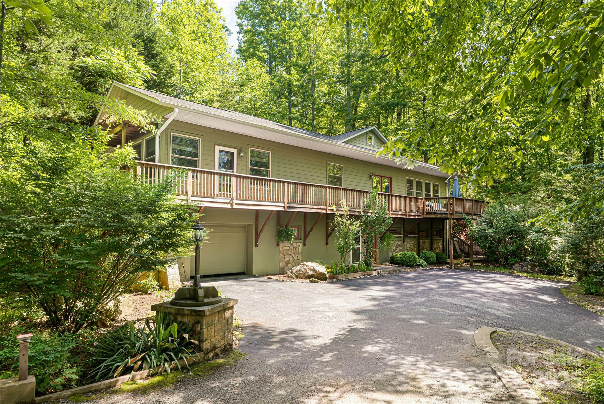 Property Photo: 75 Cougar Lane NC 28773