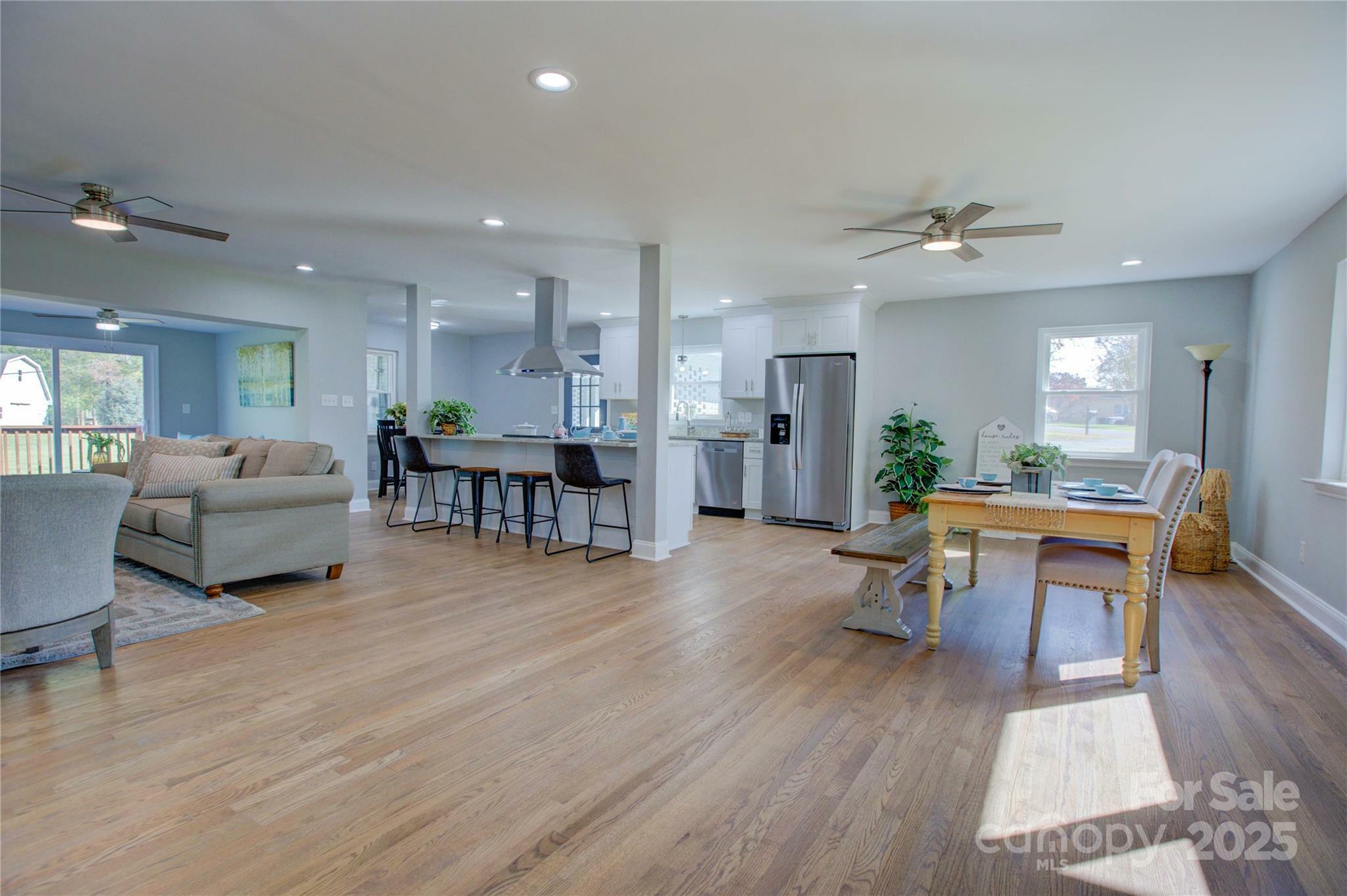 Property Photo:  8607 Larchmont Circle  NC 28214 