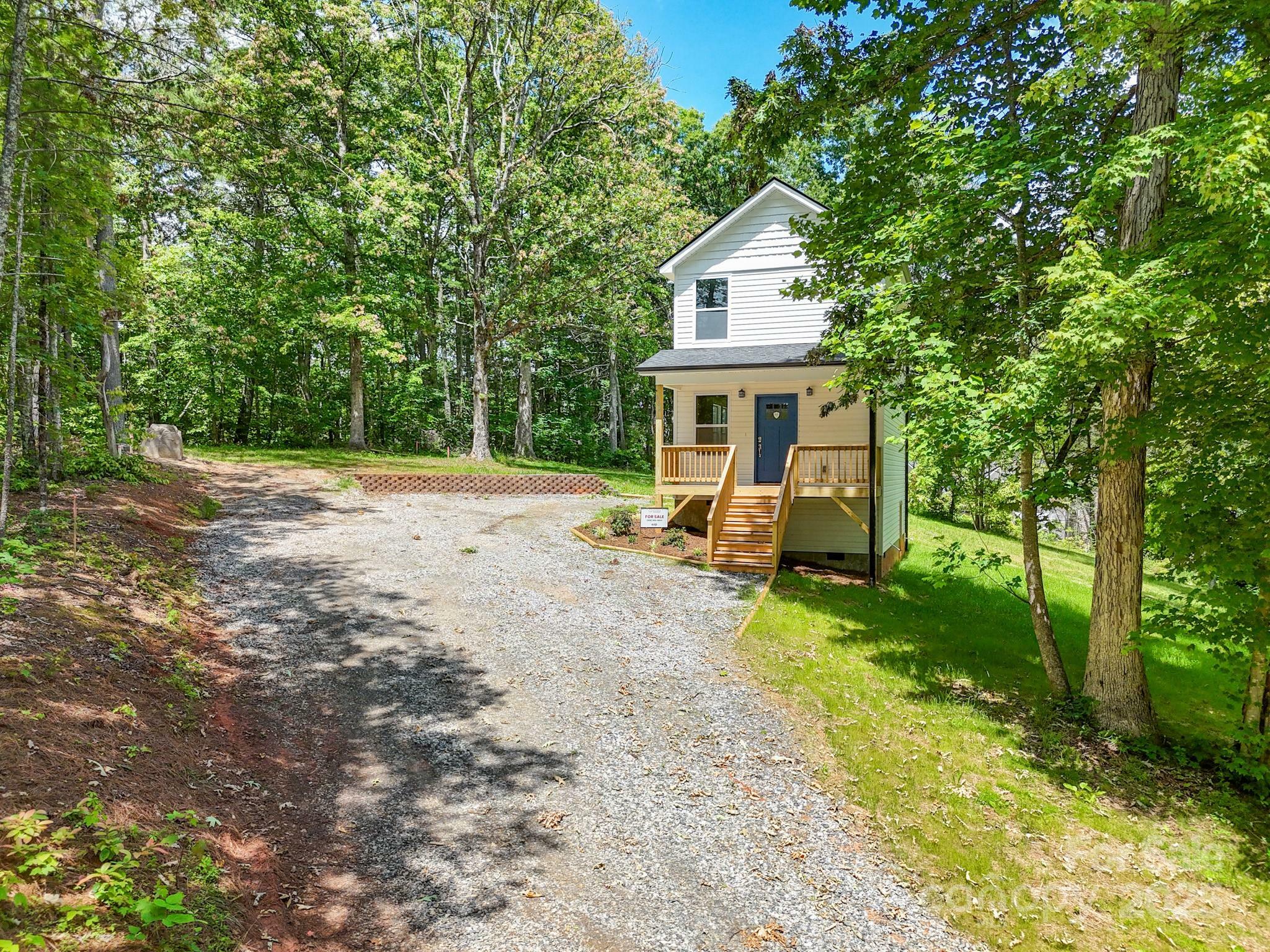 Property Photo: 104 Forest Fern Lane NC 28701