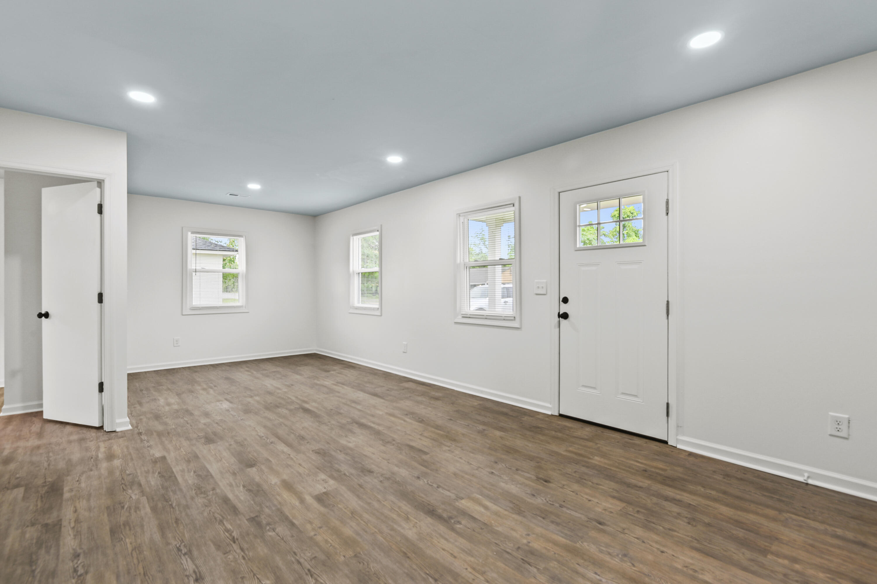 Property Photo:  3107 Azalea Drive  SC 29405 