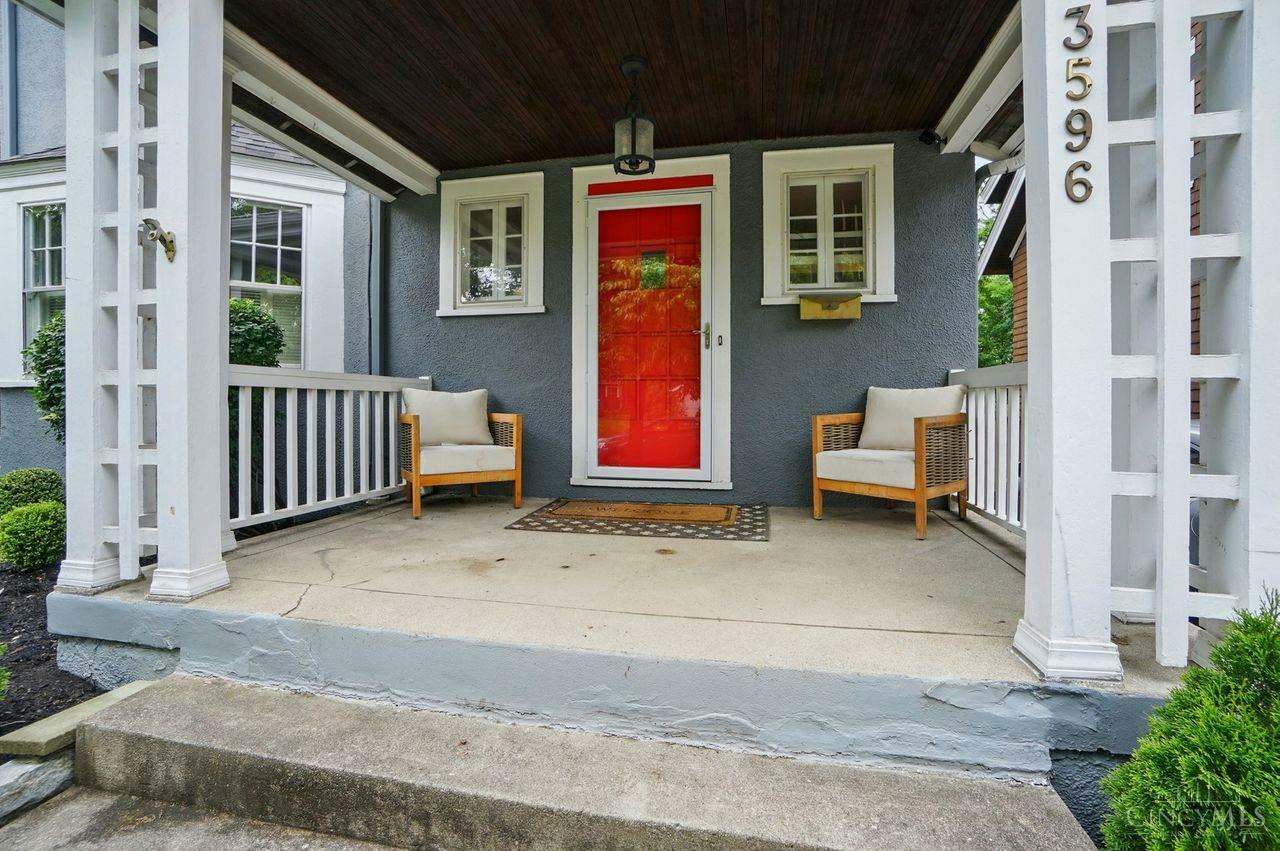 Property Photo: 3596 Saybrook Avenue OH 45208