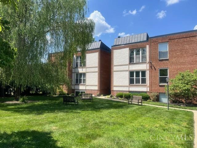 Property Photo: 3825 Petoskey Avenue OH 45227