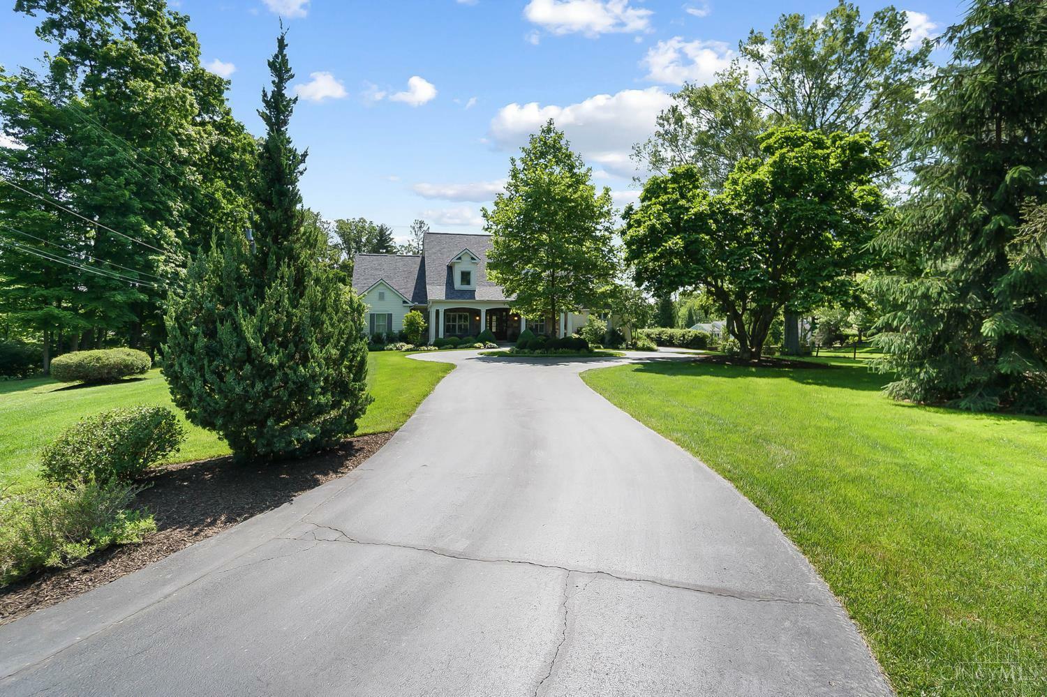 Property Photo:  7955 Chinquapin Lane  OH 45243 