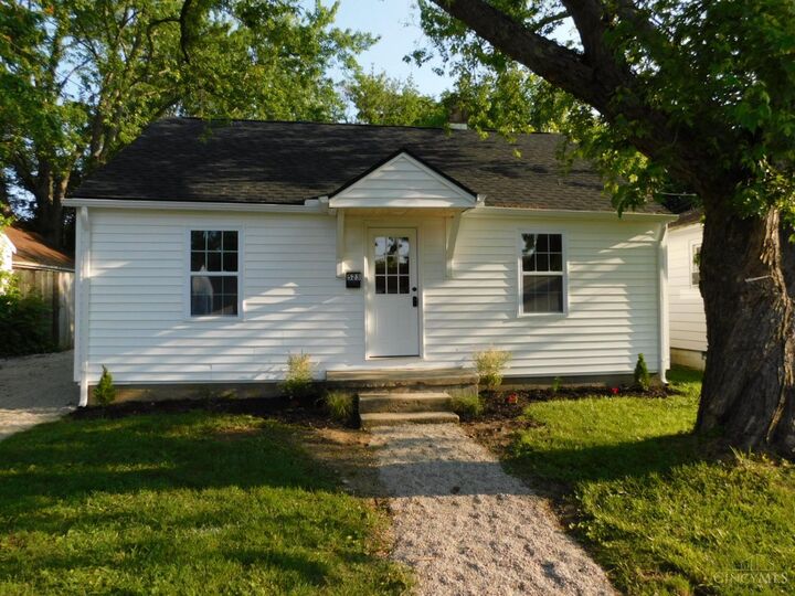 523 Grand Avenue  Sabina OH 45169 photo