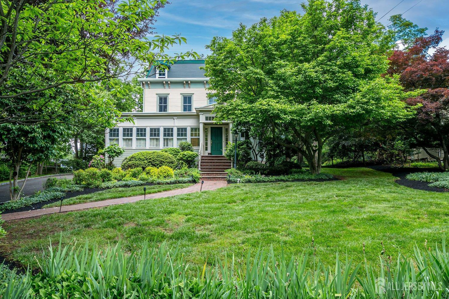 Property Photo:  44 Rector Street  NJ 08840 