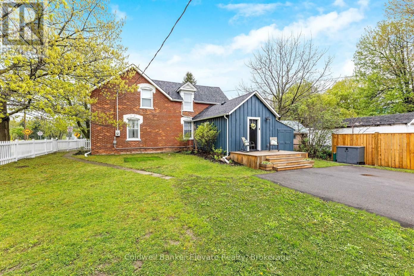 Property Photo: 243 Queen Street East ON L7J 1P7