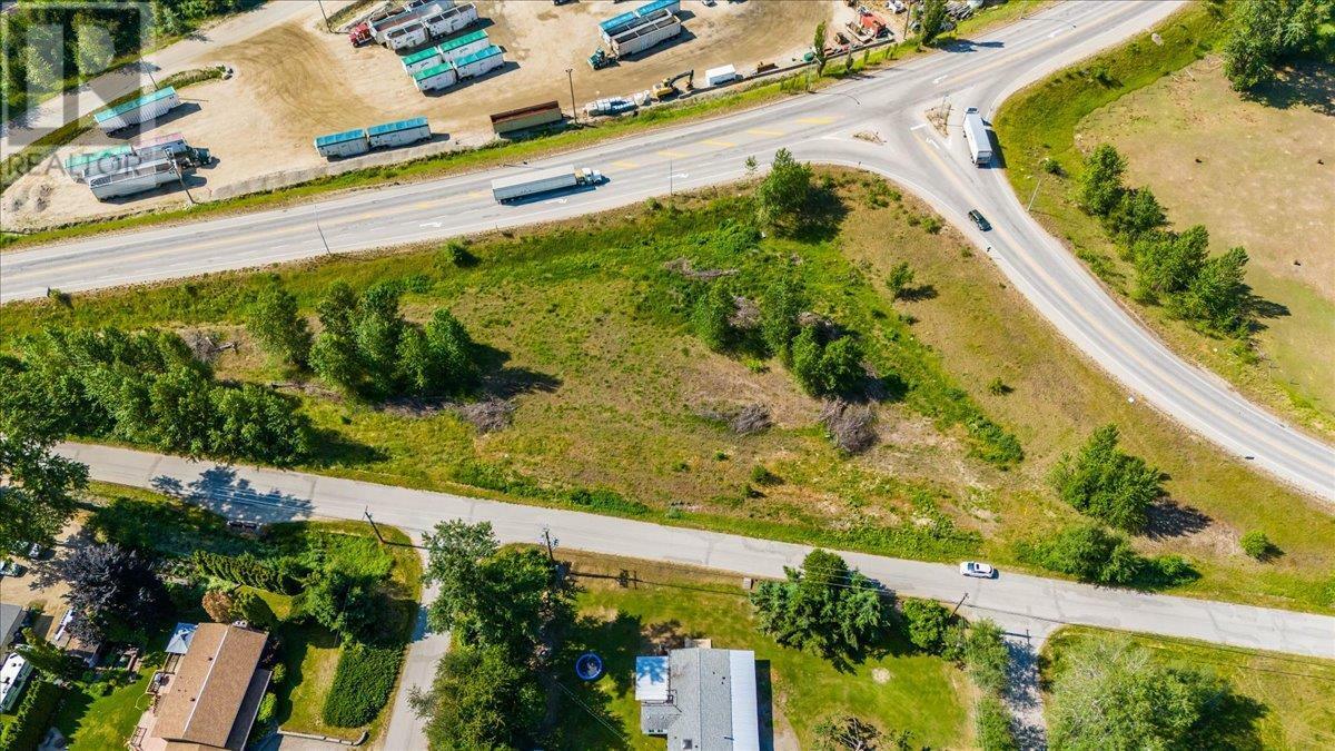 2170 Bayview Road  Castlegar BC V1N 4T7 photo