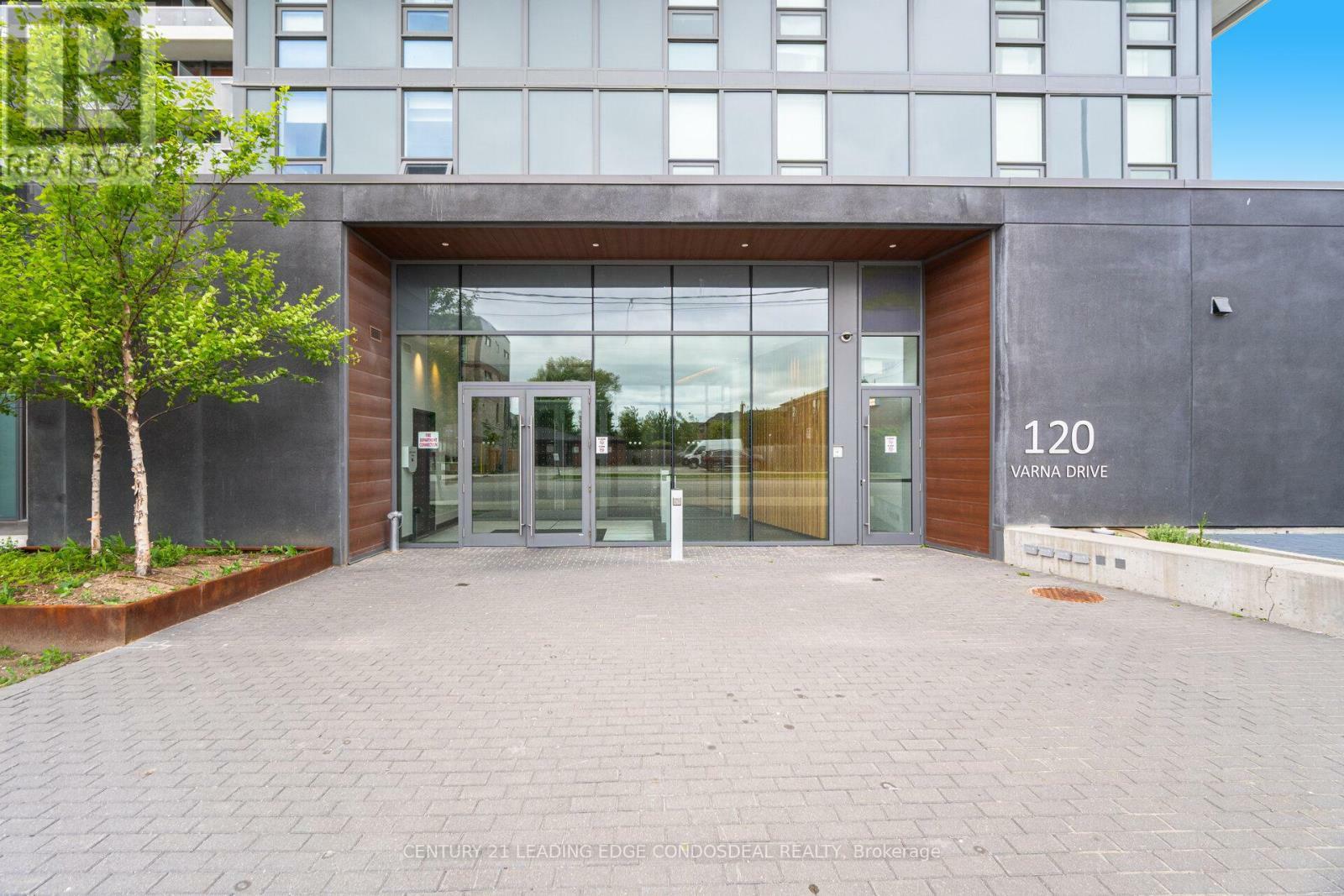 Property Photo:  120 Varna Drive 405  ON M6A 0B3 