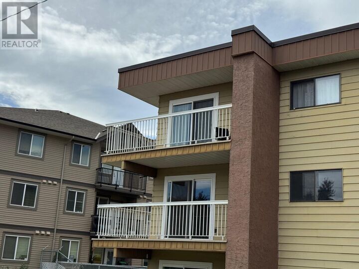 Property Photo: 1703 Menzies Street 305 BC V1K 1B8