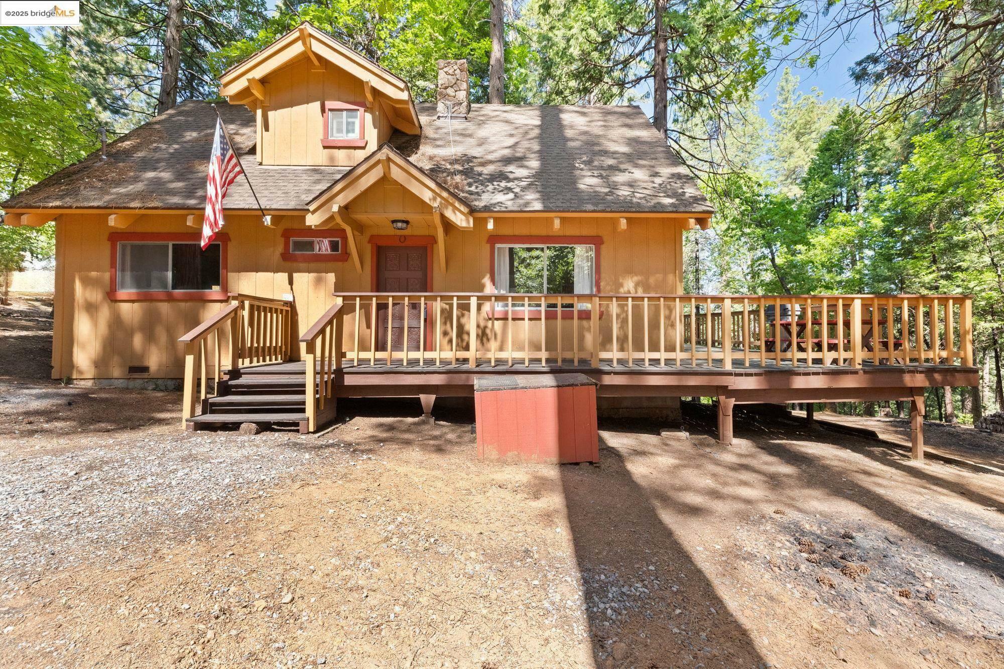 Property Photo: 24258 Awahanee Rd CA 95370