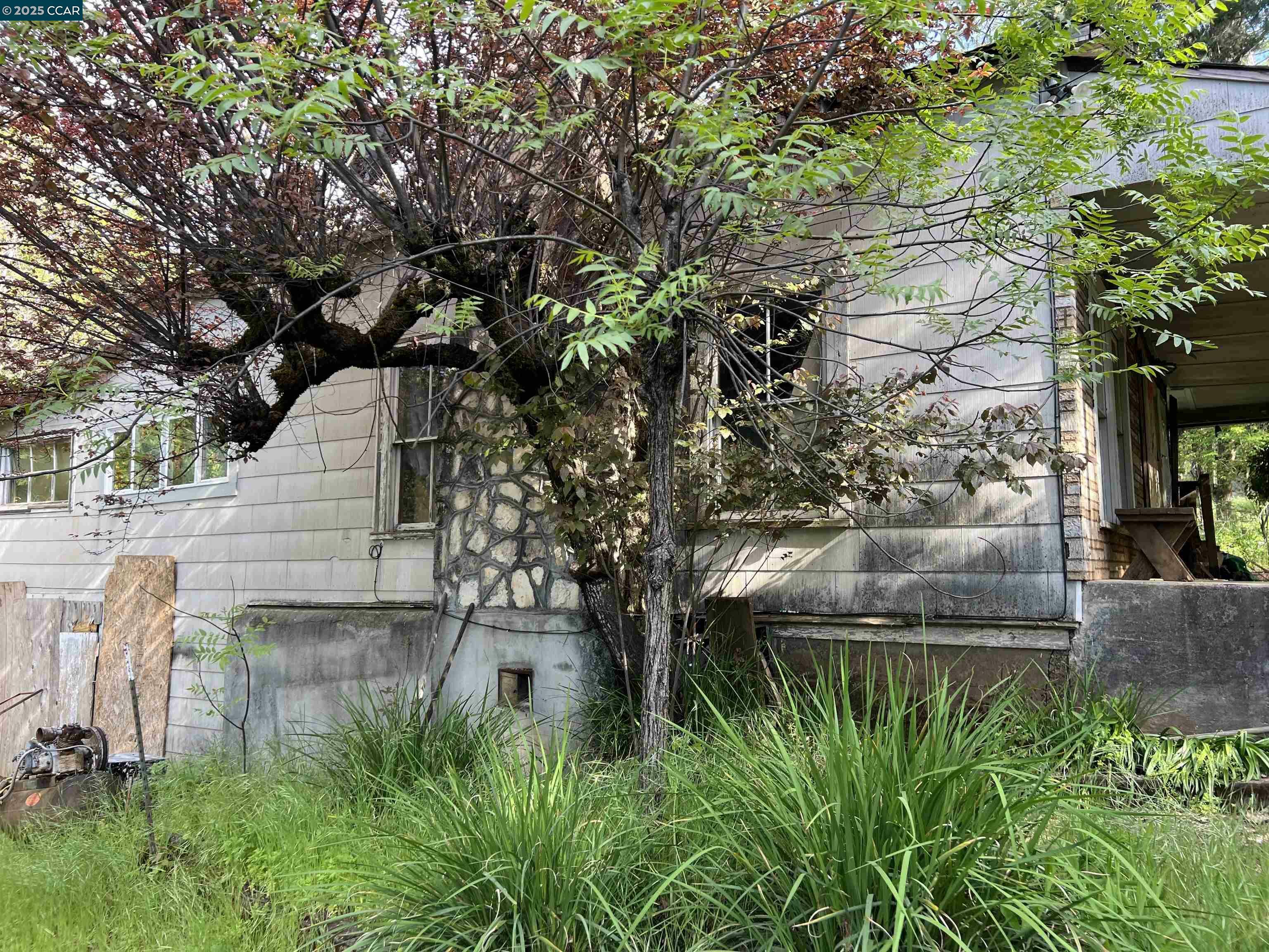 Property Photo: 3113 Clark St CA 95667
