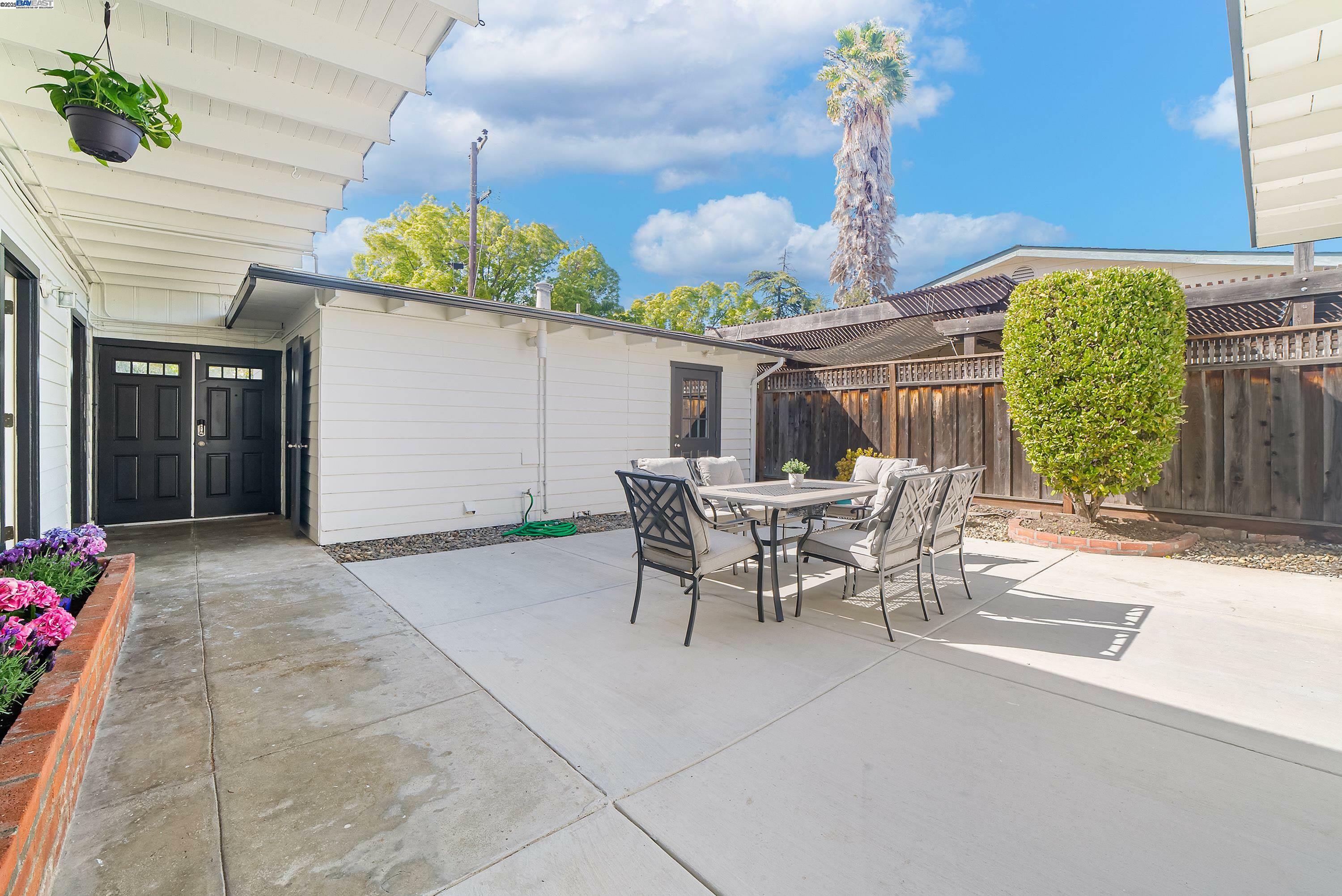 Property Photo: 3814 Clough Ave CA 94538