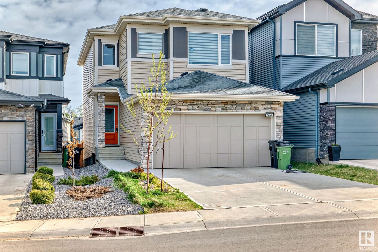 Property Photo:  5357 Lark Landing Landing NW  AB T5S 0S2 