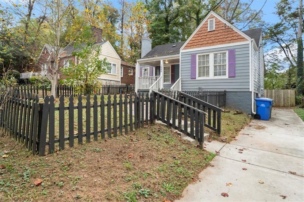 Property Photo: 1686 Alvarado Terrace SW GA 30310