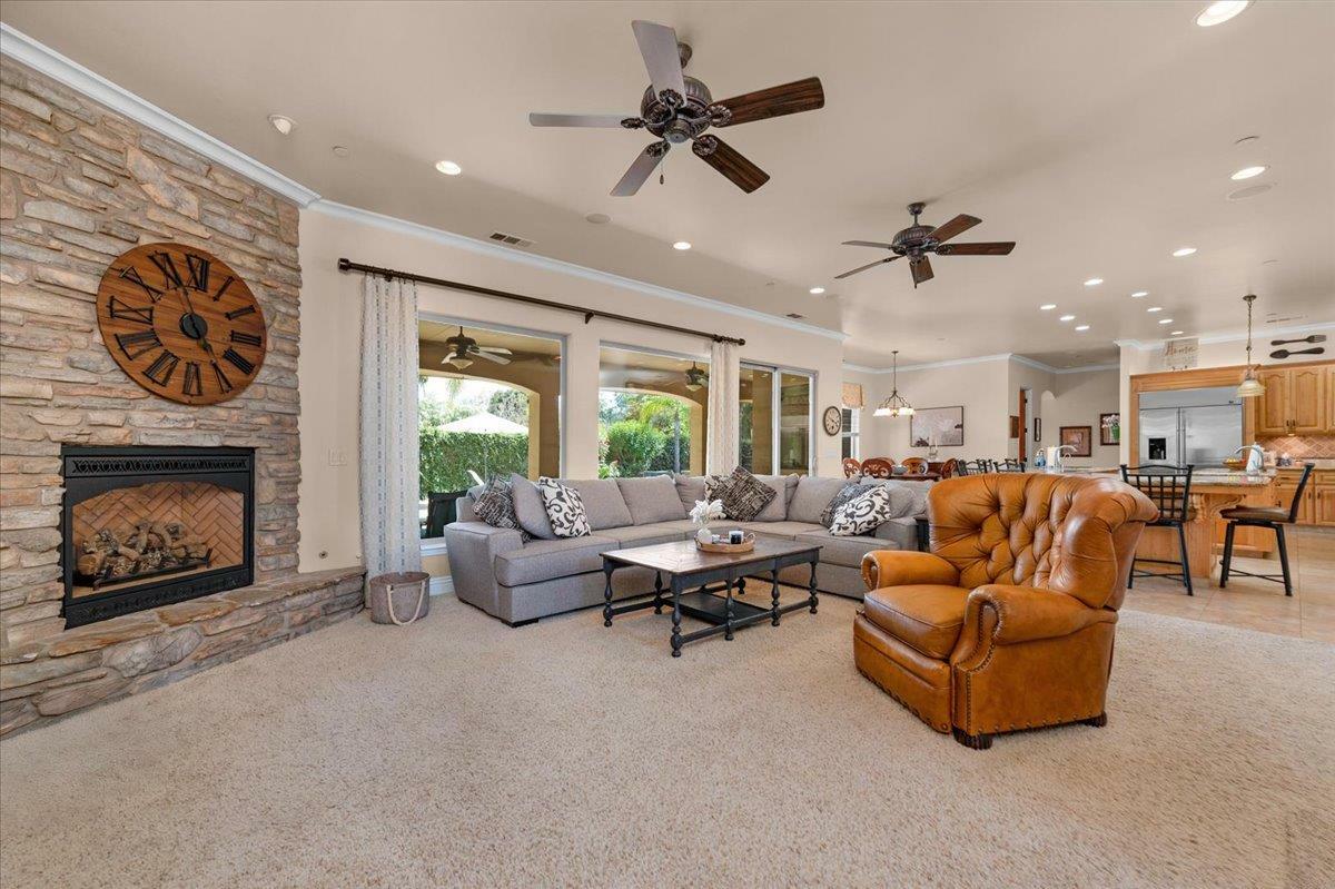 Property Photo: 2707 W Menlo Avenue CA 93711