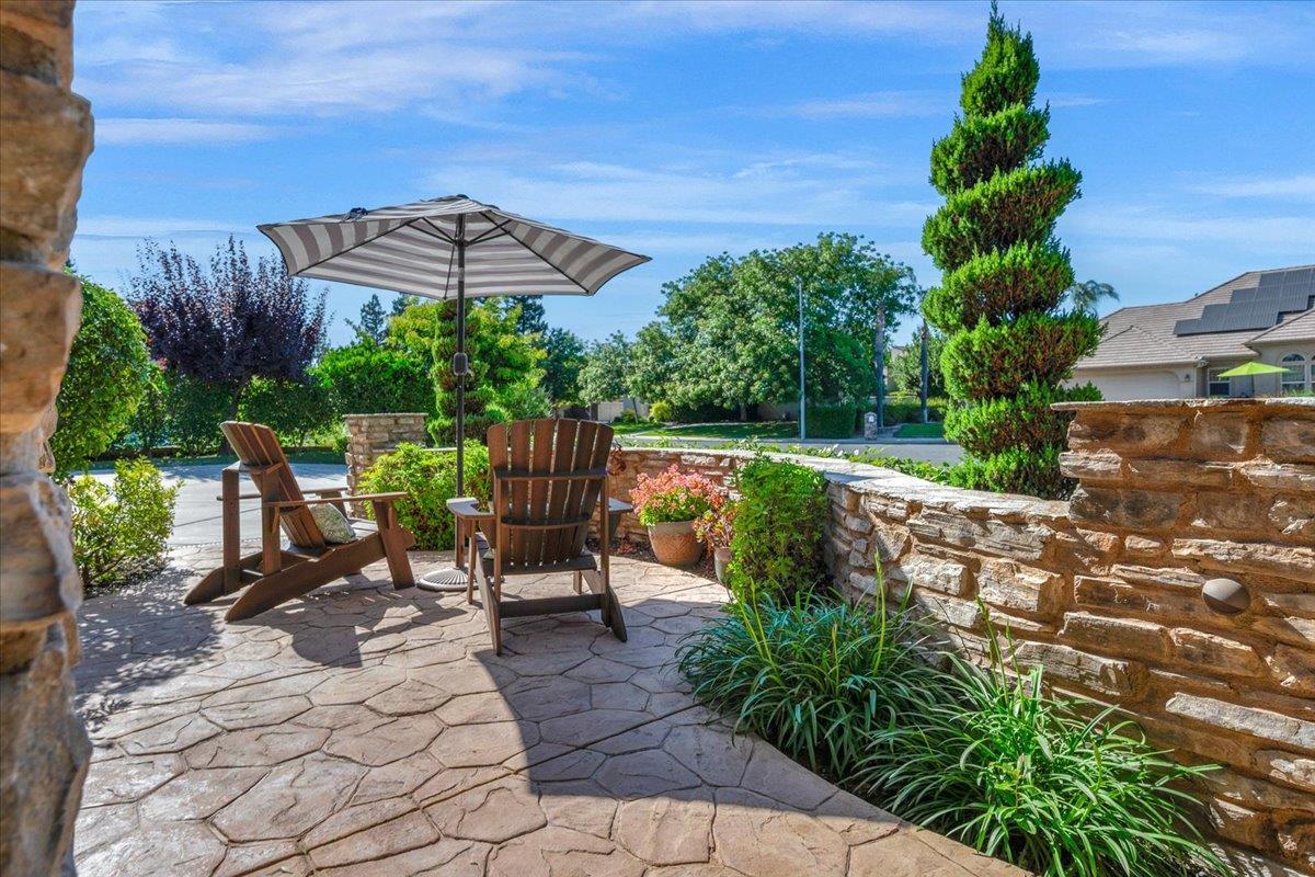 Property Photo: 2707 W Menlo Avenue CA 93711