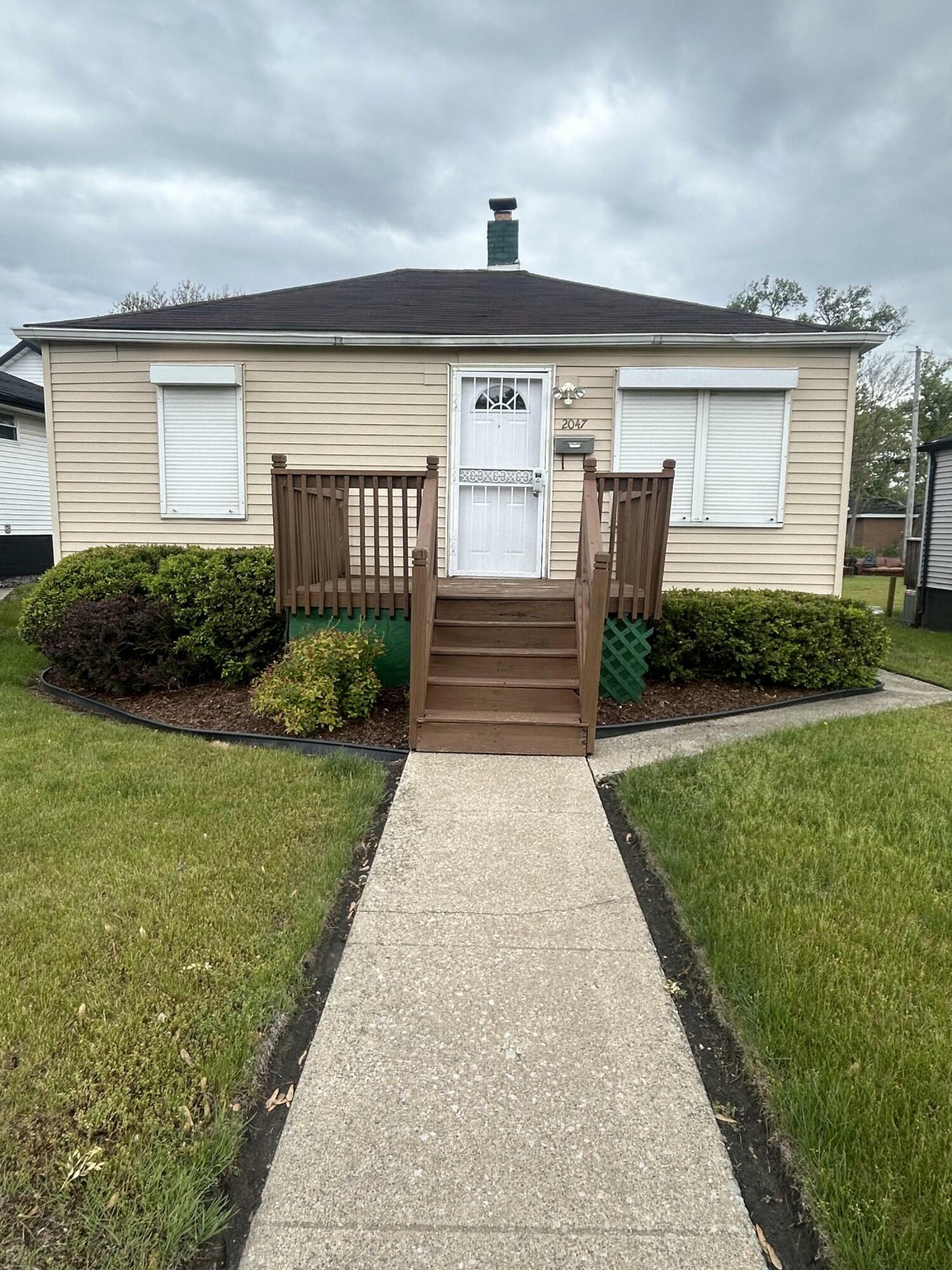 Property Photo: 2047 Ohio Street IN 46407