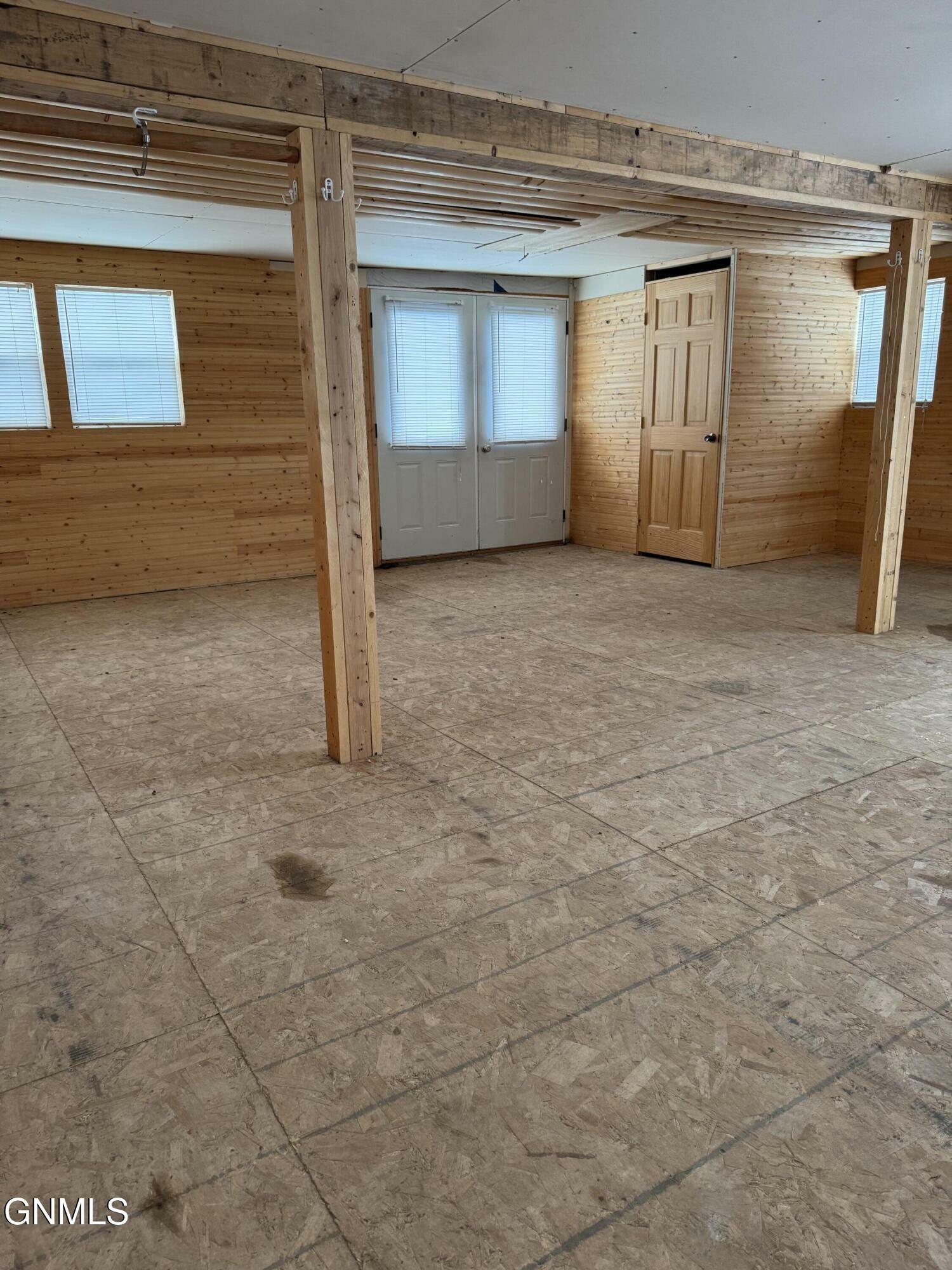 Property Photo: 428 2nd Avenue SE ND 58835