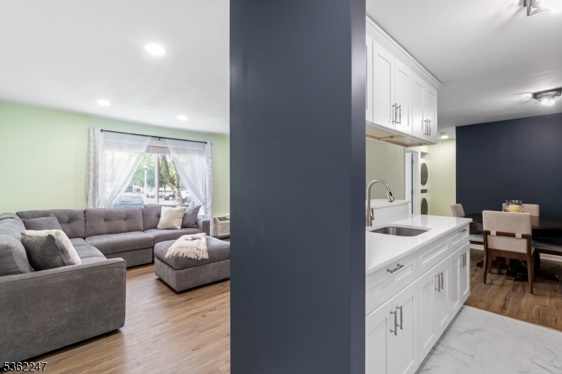 Property Photo: 9 Norwich Pl NJ 08873