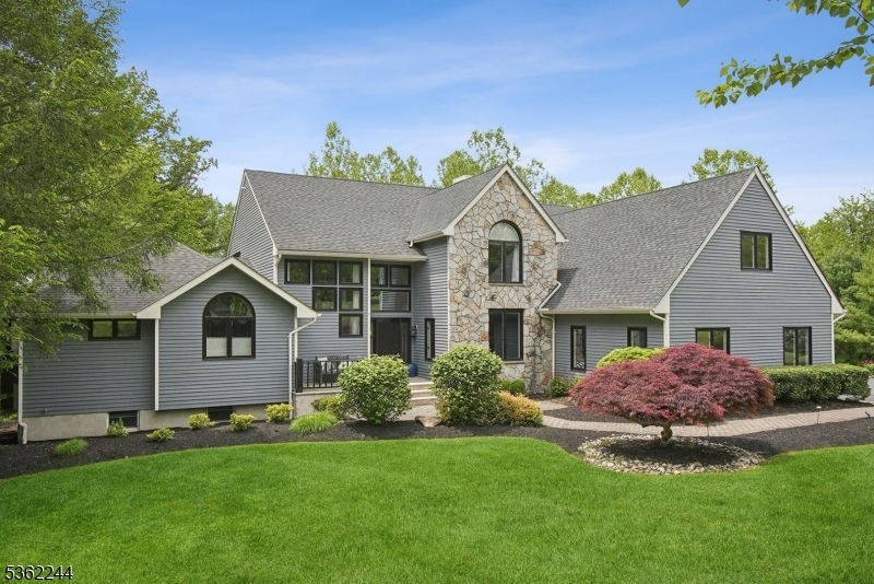 Property Photo: 25 Hook Mountain Dr NJ 08801