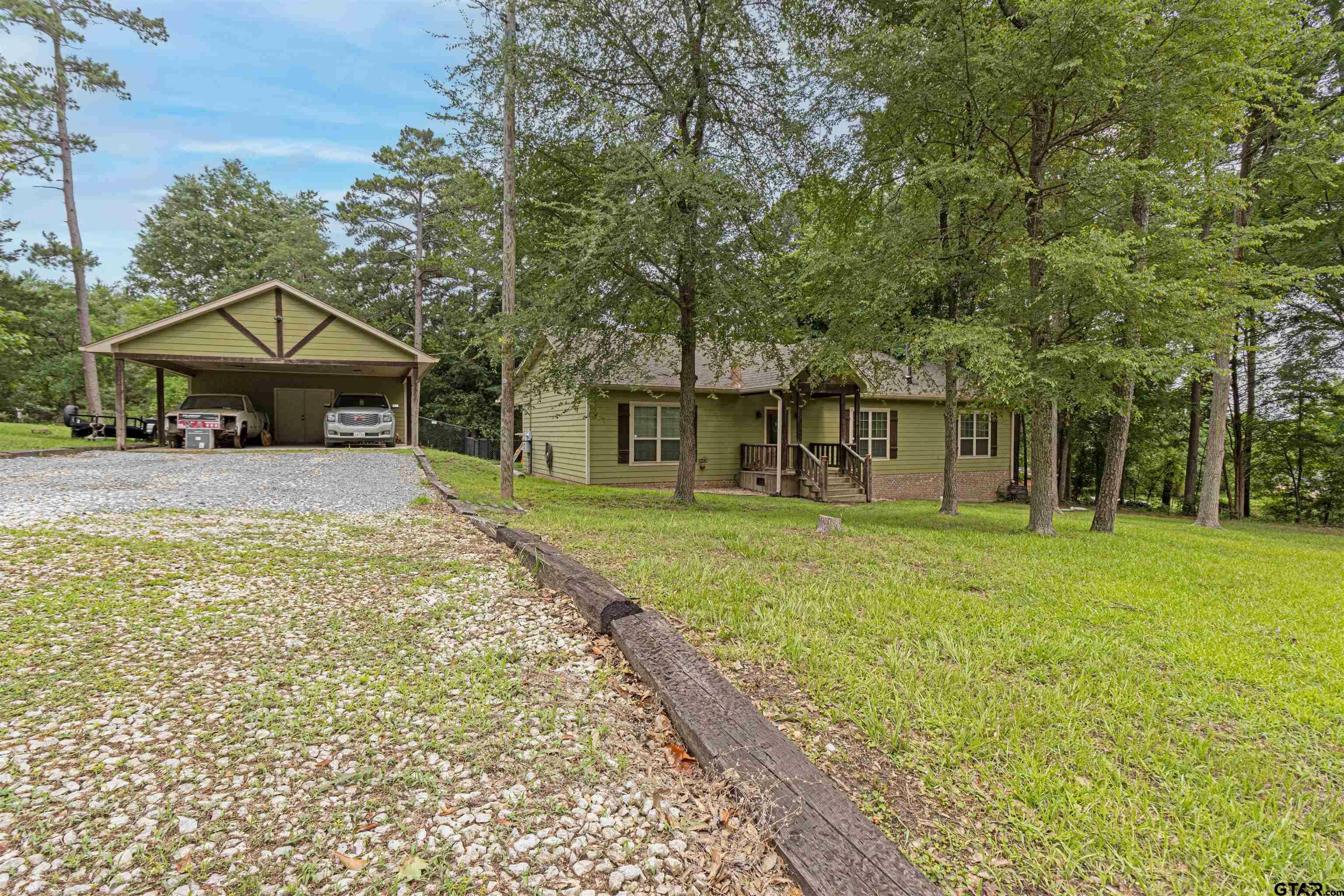 Property Photo:  450 Lee Road  TX 75662 