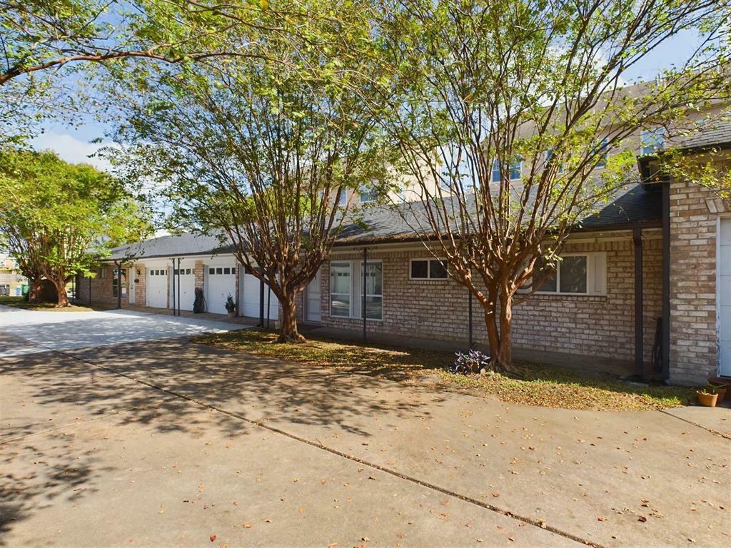 Property Photo:  5631 Winsome Lane  TX 77057 