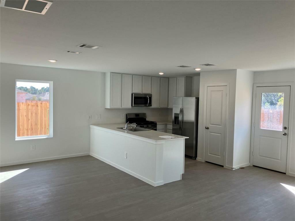 Property Photo: 1415 Cedar Plains Court TX 77301