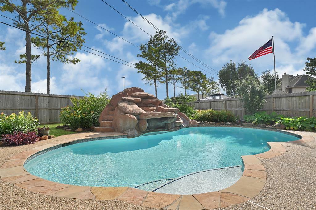 Property Photo: 7531 Tranquil River Drive TX 77505