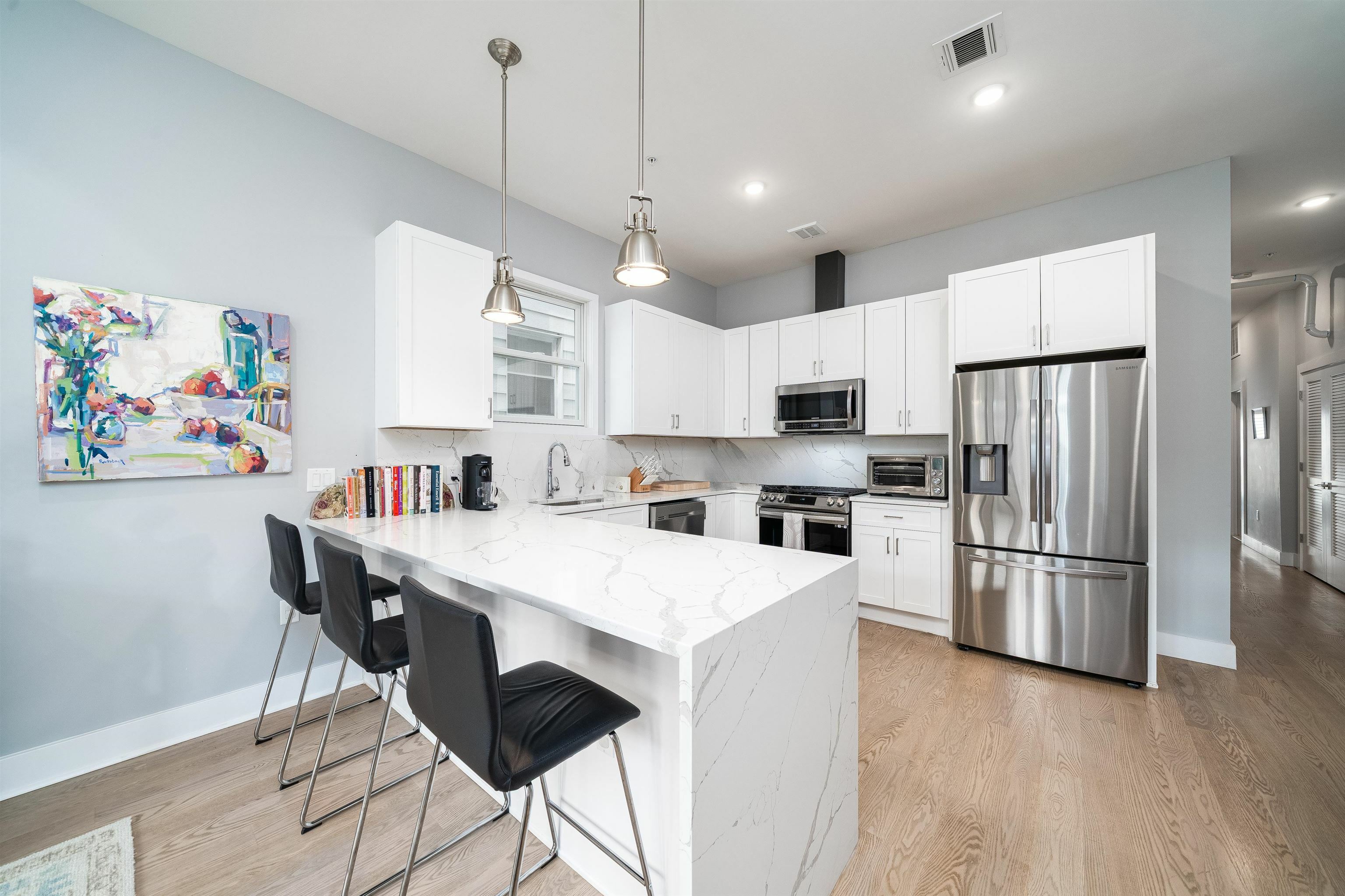 Property Photo: 84 Ferry St 2 NJ 07307