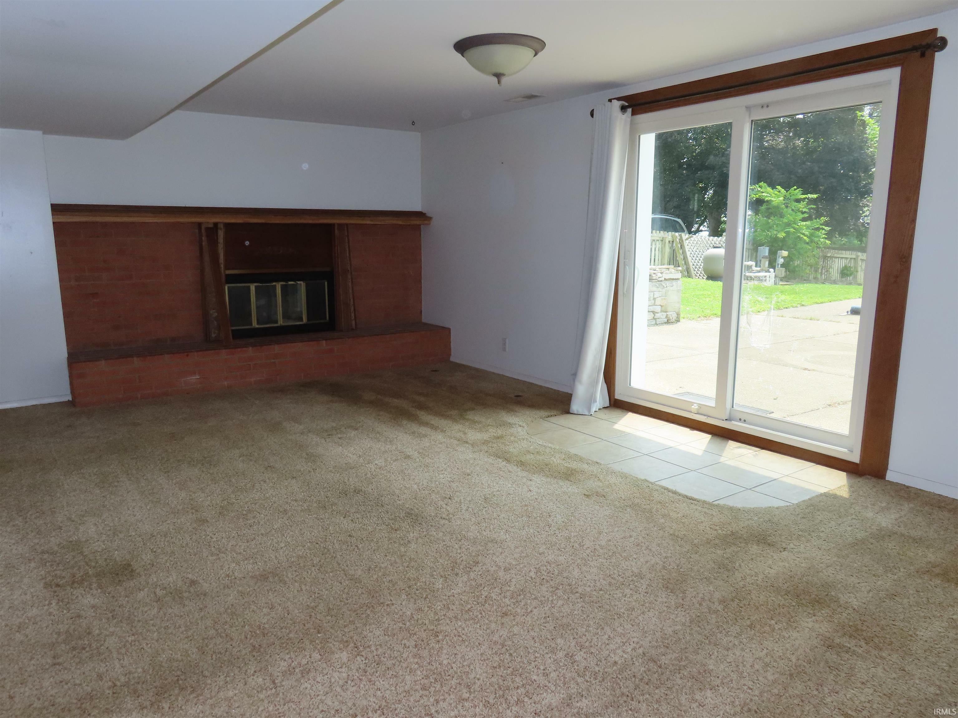 Property Photo: 3910 Stringtown Road IN 47711