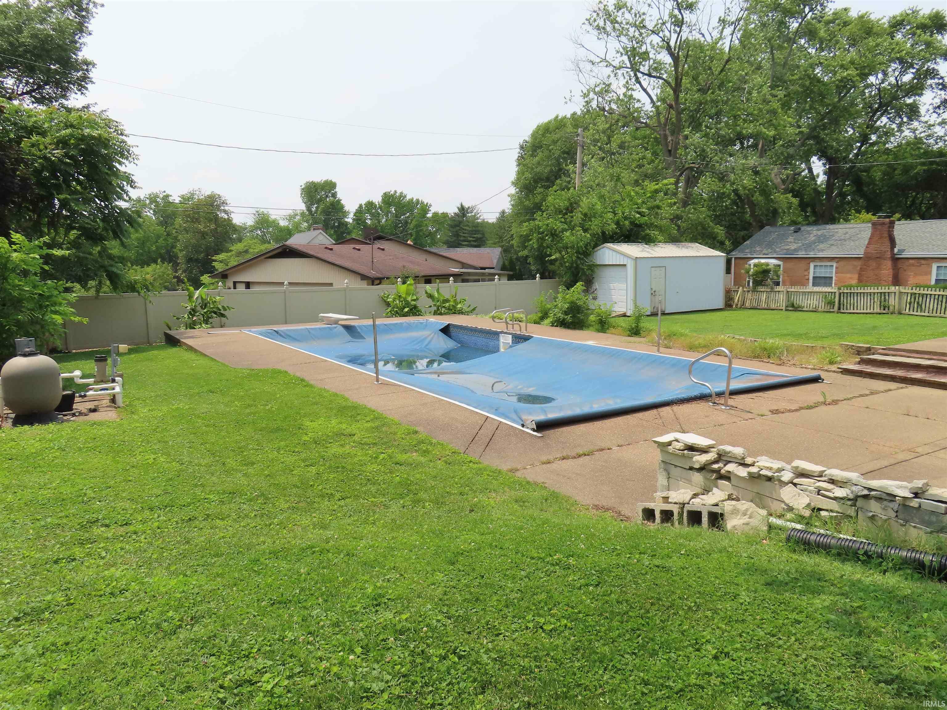 Property Photo: 3910 Stringtown Road IN 47711