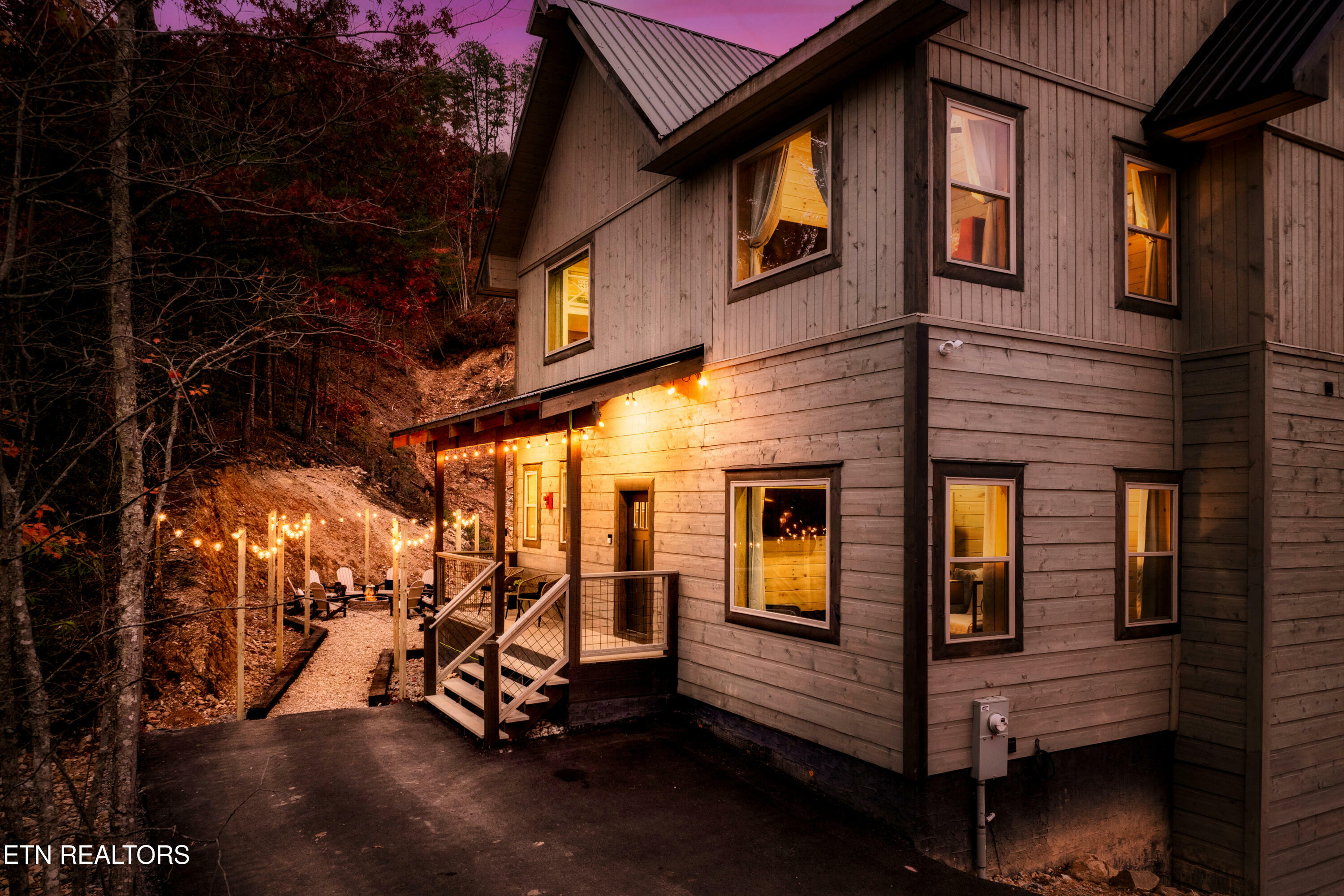 Property Photo: 4249 Wolf Hollow Way TN 37862