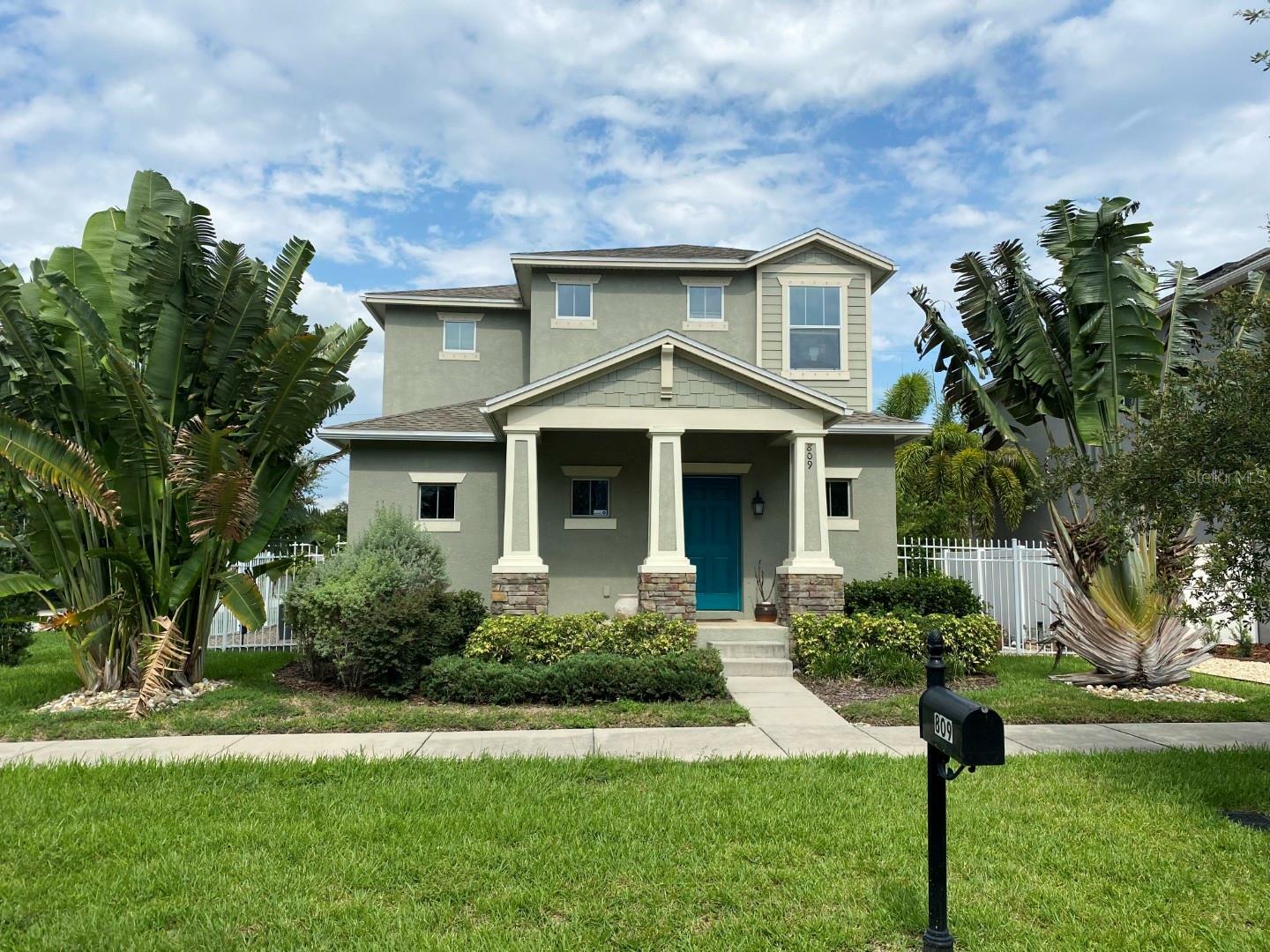 Property Photo: 809 N Oregon Avenue FL 33606