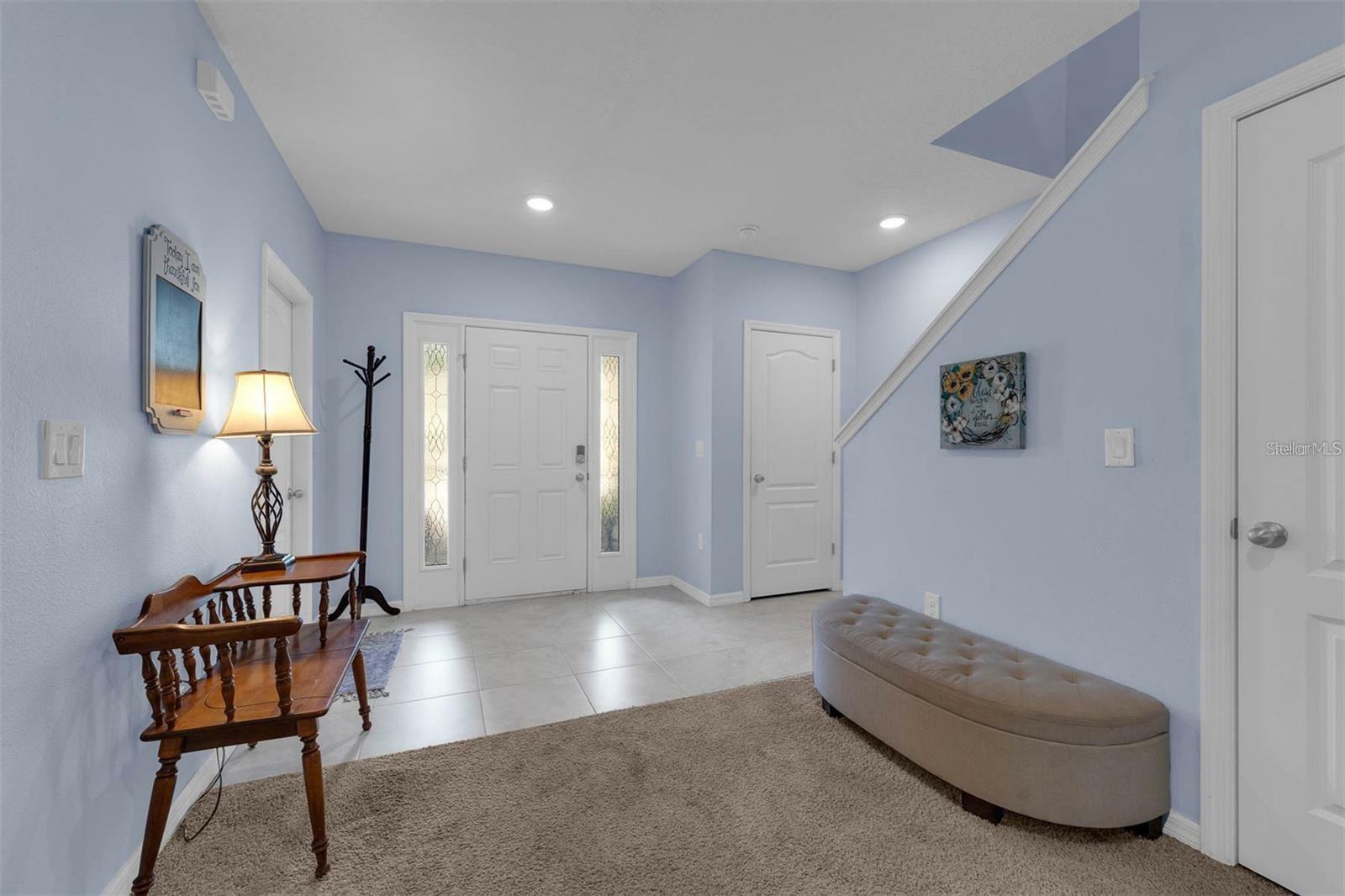 Property Photo: 1615 Primo Court FL 32117