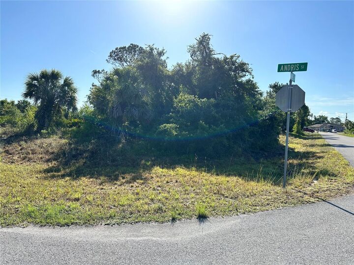 Property Photo: Argonne Court FL 34288