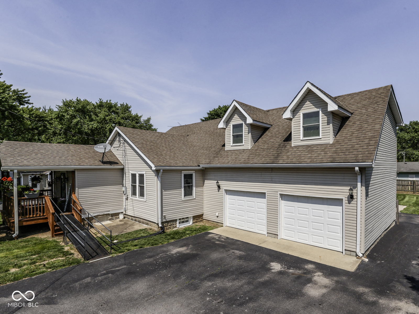 Property Photo: 730 N Forsythe Street IN 46131