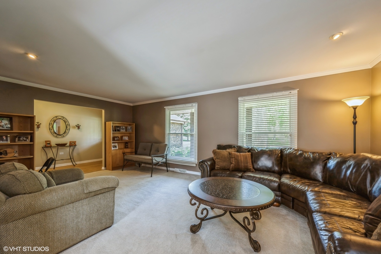 Property Photo: 235 Stratford Lane IL 60010