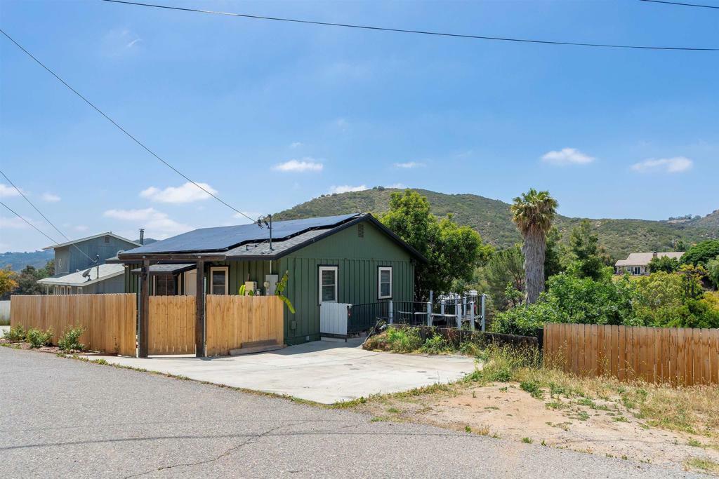 Property Photo: 147 Mildred Way CA 92019
