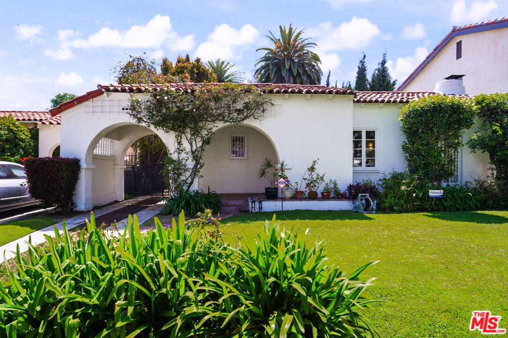 Property Photo: 1931 Midvale Avenue CA 90025