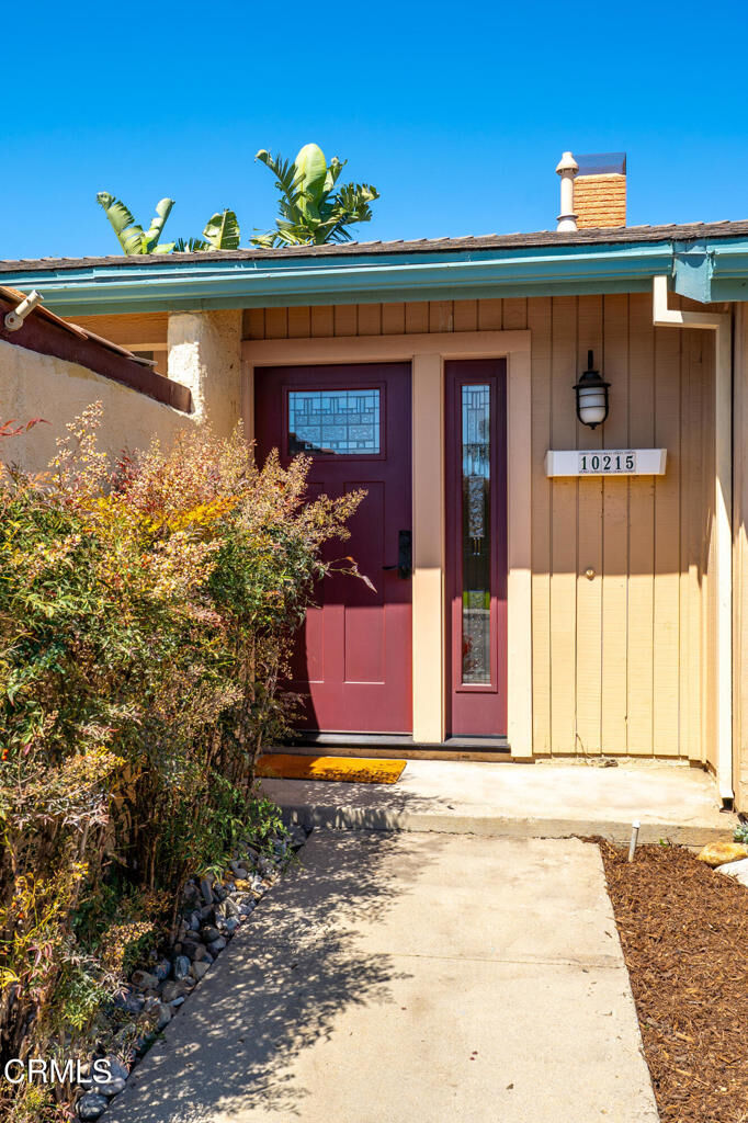 Property Photo:  10215 Alexandria Street  CA 93004 