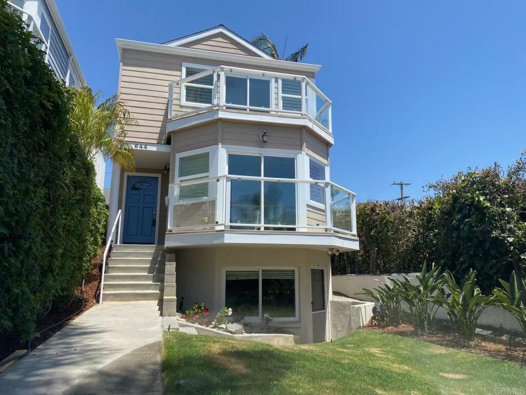 Property Photo: 644 Grant Street CA 92054