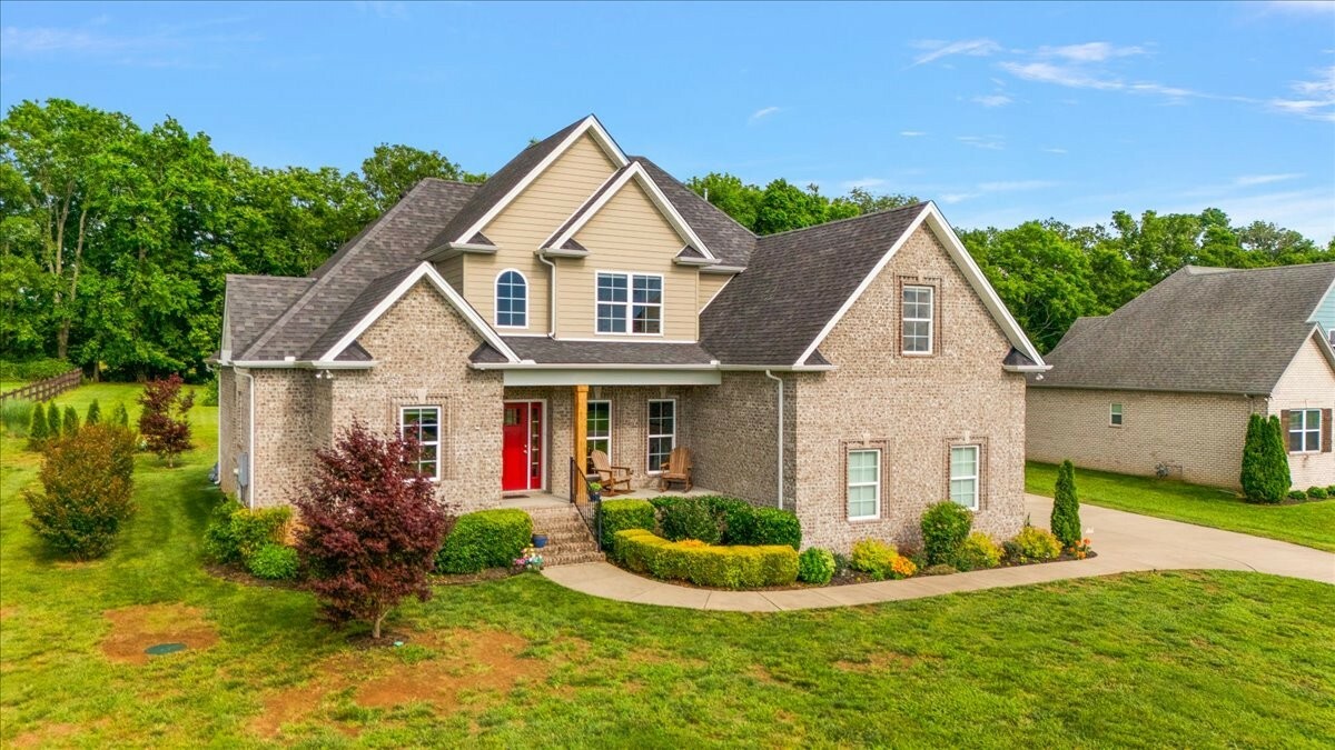 Property Photo:  1047 Caballo Trl  TN 37066 