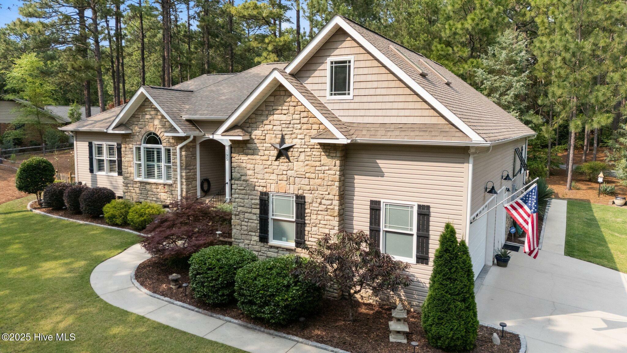 Property Photo: 195 Devonshire Avenue W NC 27376