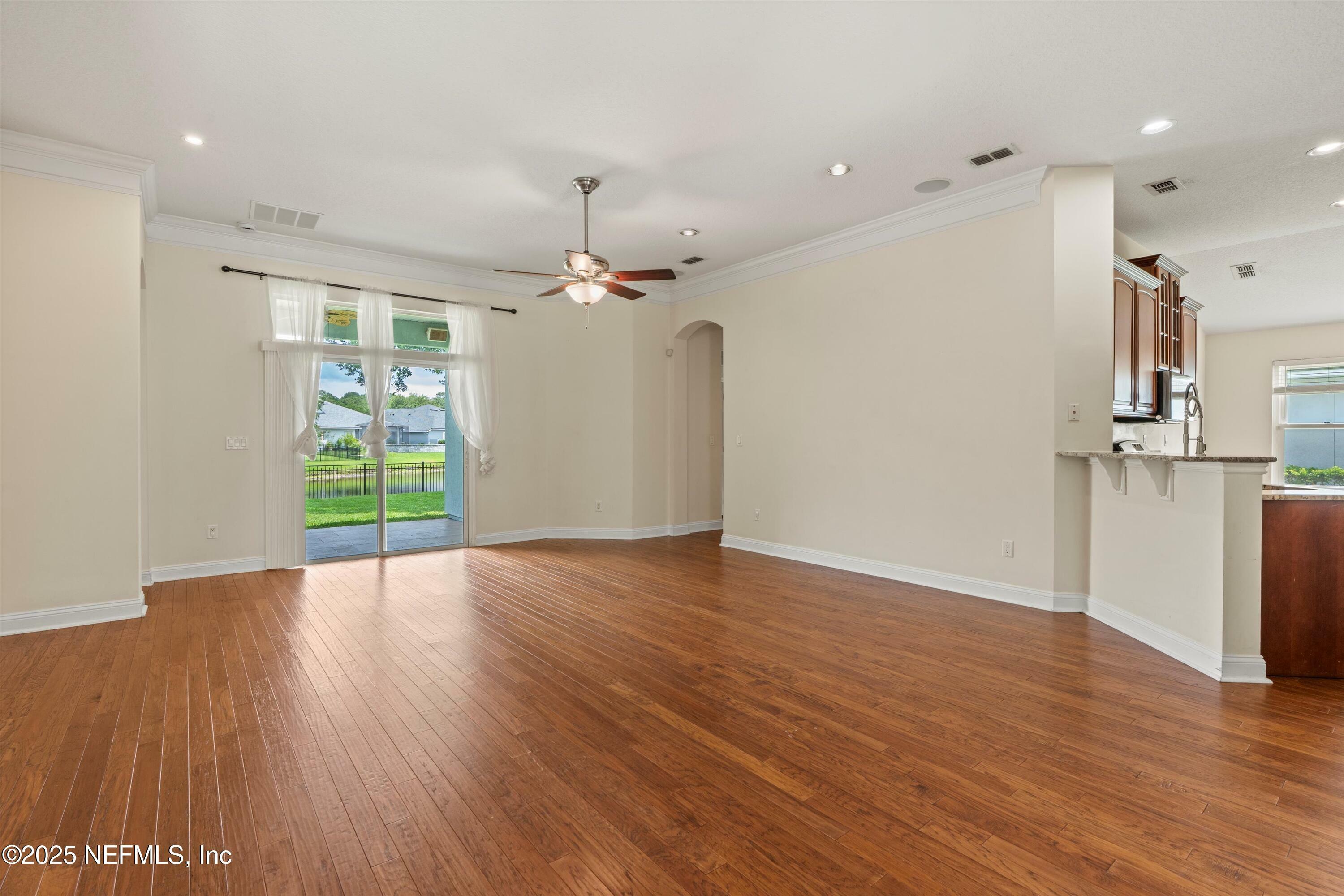 Property Photo: 5930 Green Pond Drive FL 32258